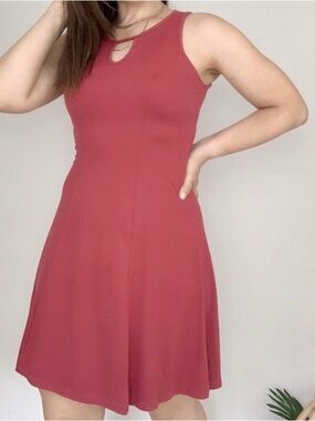 Sleeveless Rose-Red A-Line Dress
